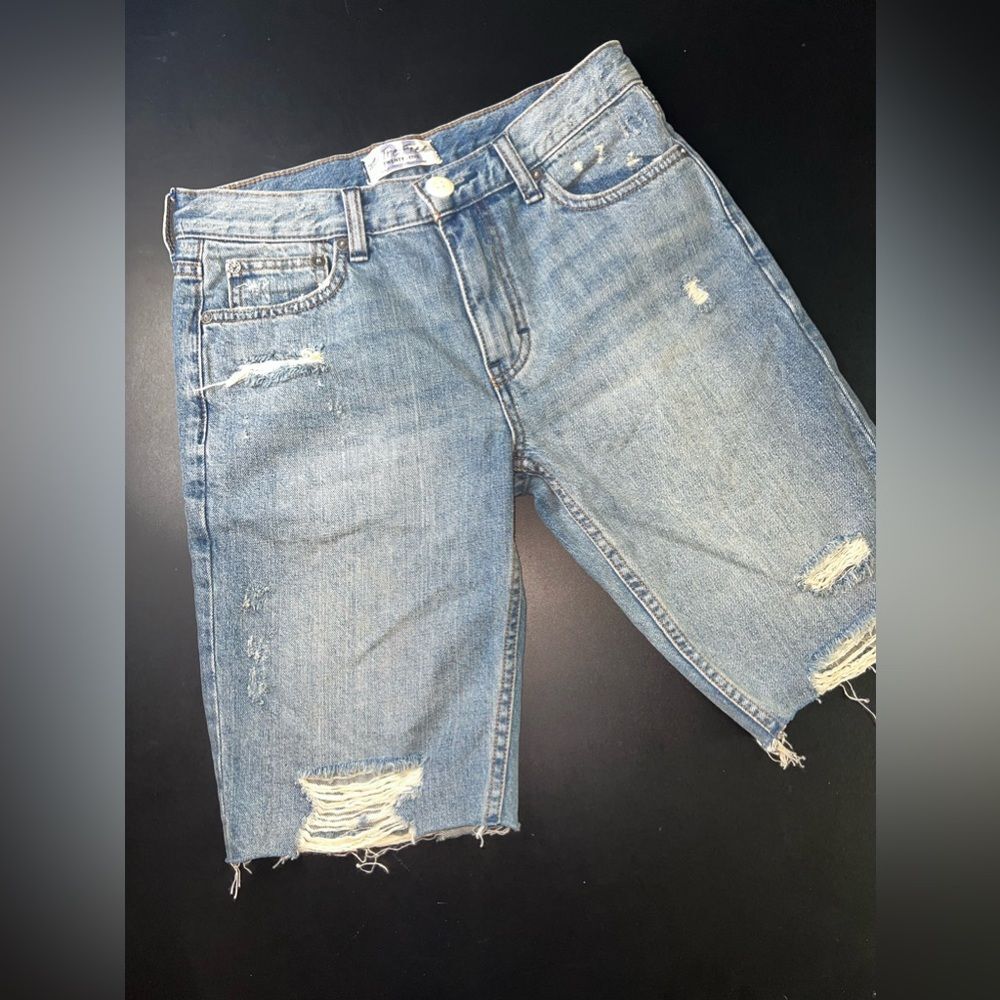 Free People We The Free Caroline Cut Off Distressed Blue Shorts Size 25 EUC